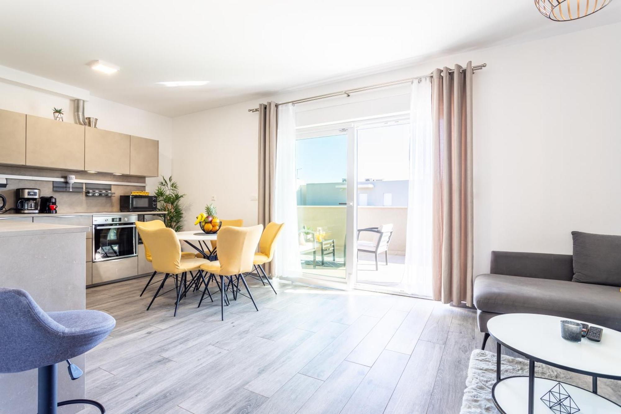 New Luxury 3-Bedroom Penthouse With Huge Terrace 스플리트 외부 사진