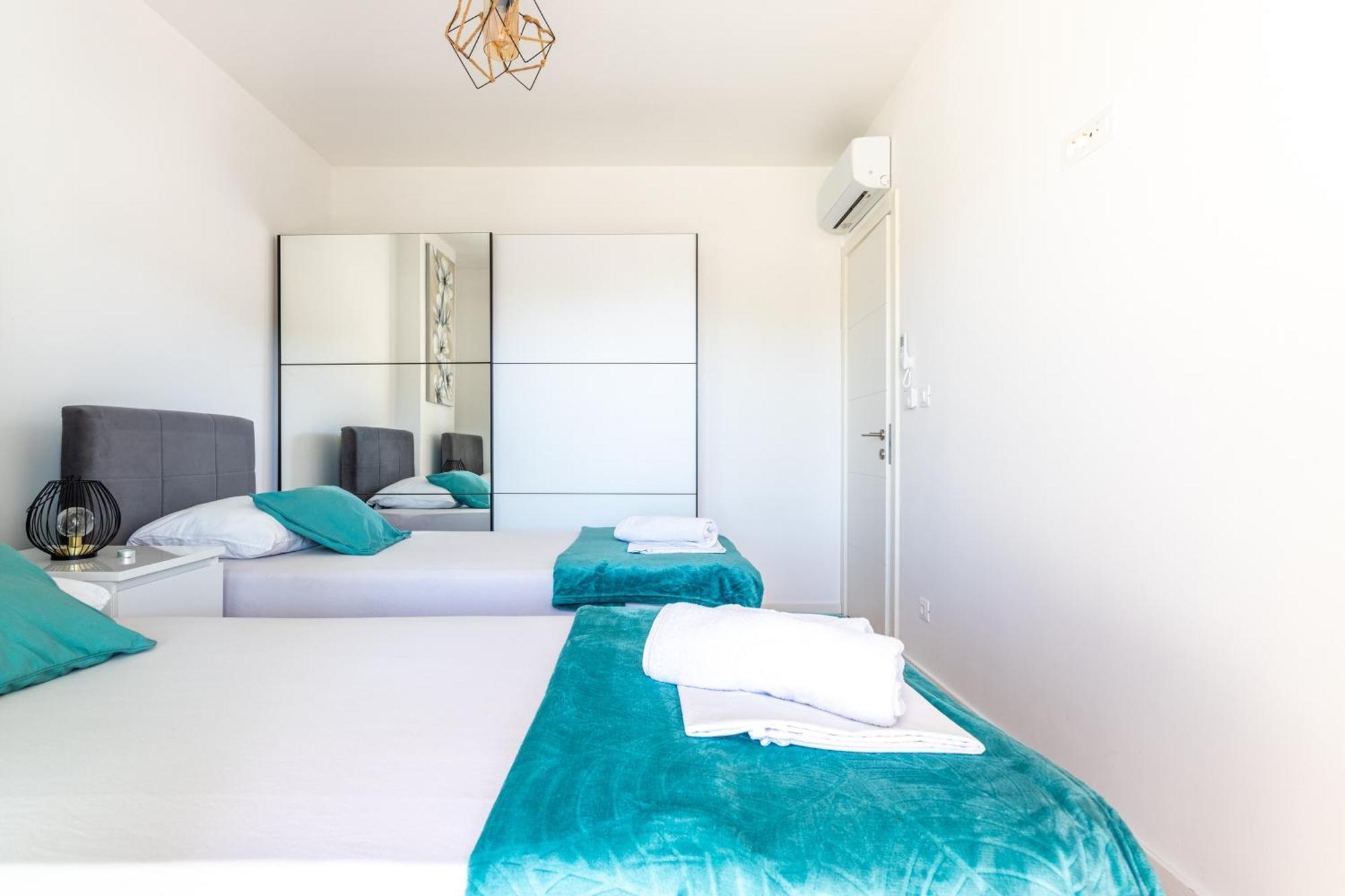 New Luxury 3-Bedroom Penthouse With Huge Terrace 스플리트 외부 사진